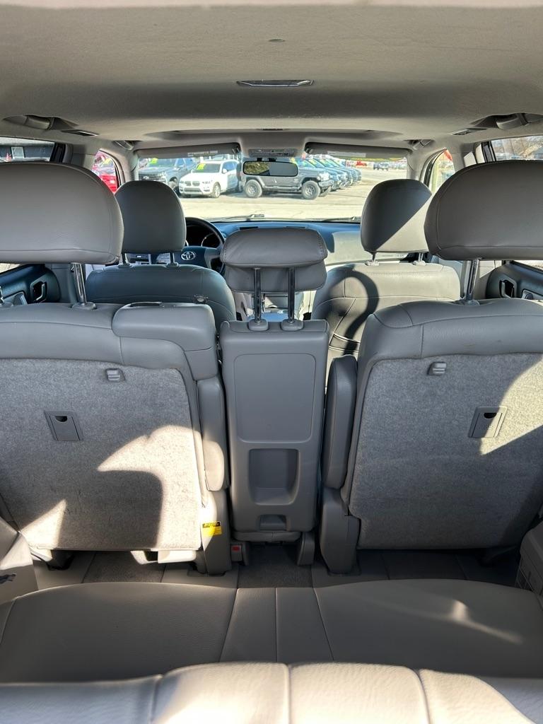 Toyota Highlander Base 4WD 2009