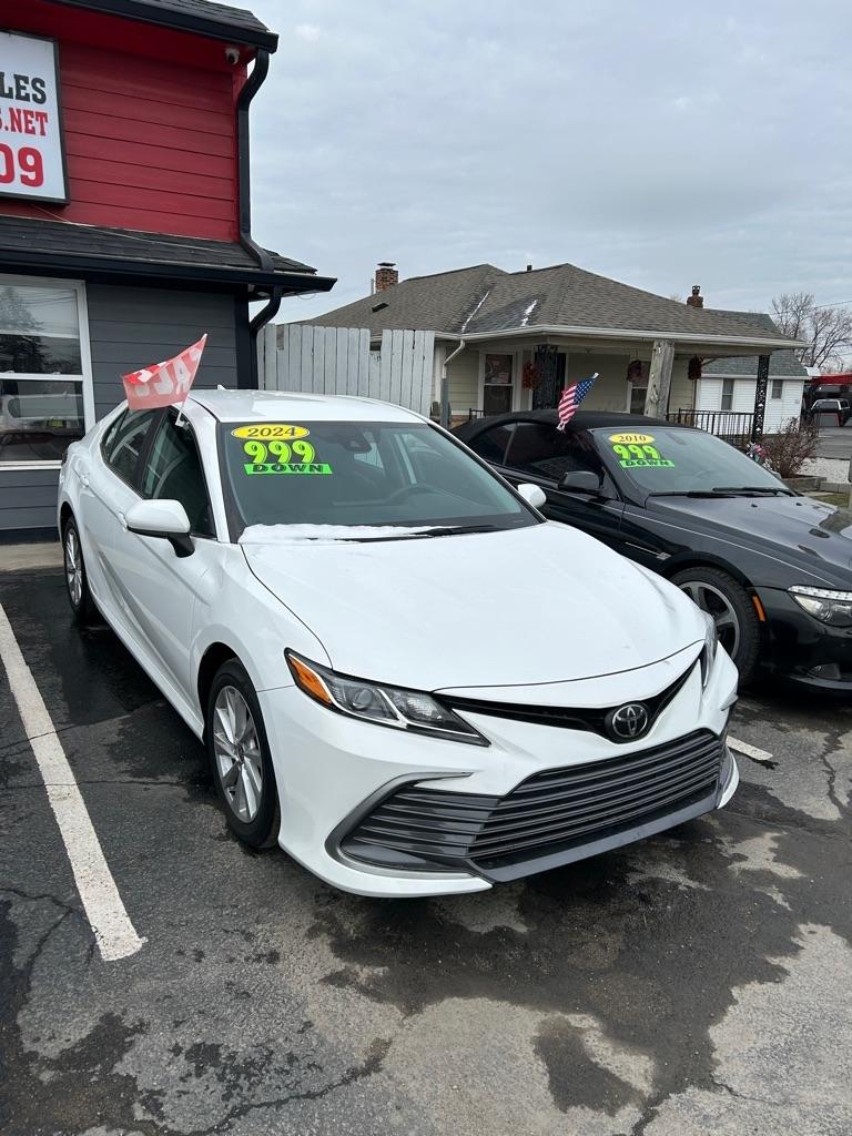 Toyota Camry LE 2024