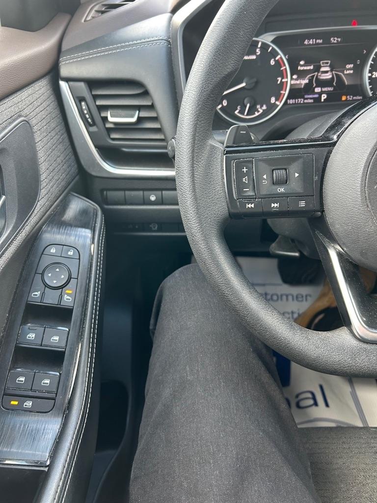 Nissan Rogue SV 2023