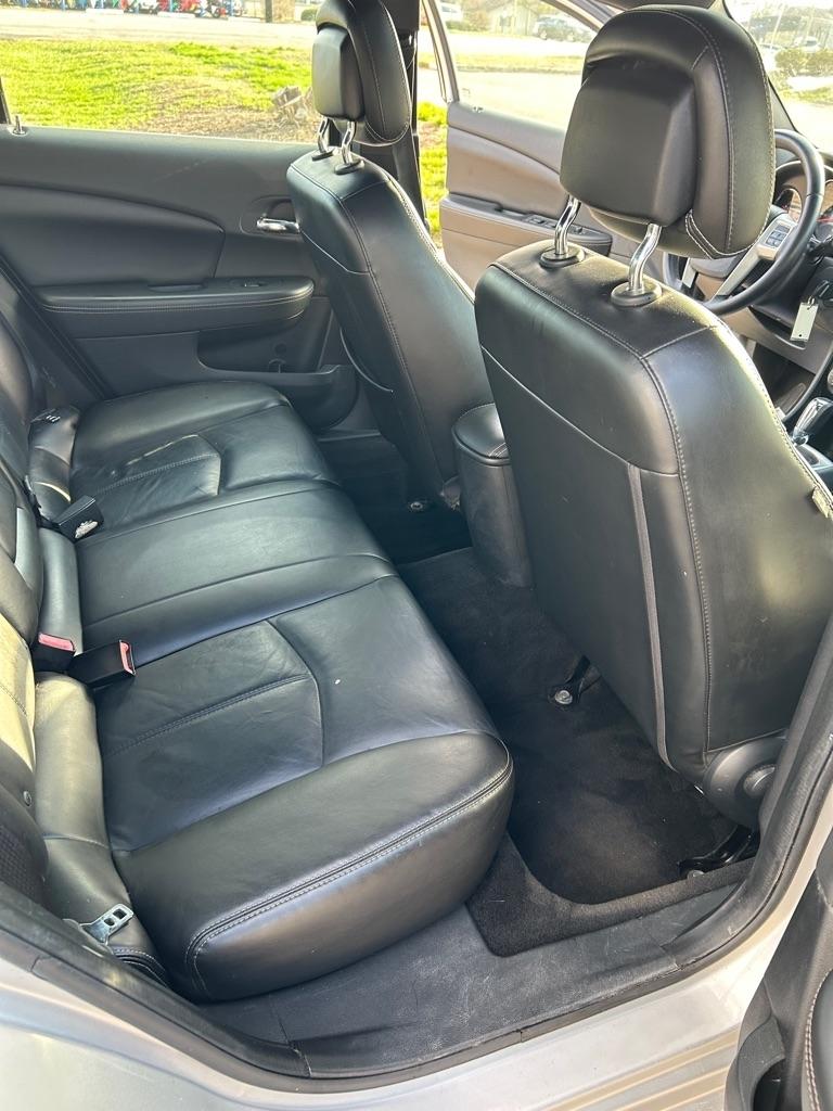 Chrysler 200 Limited 2012