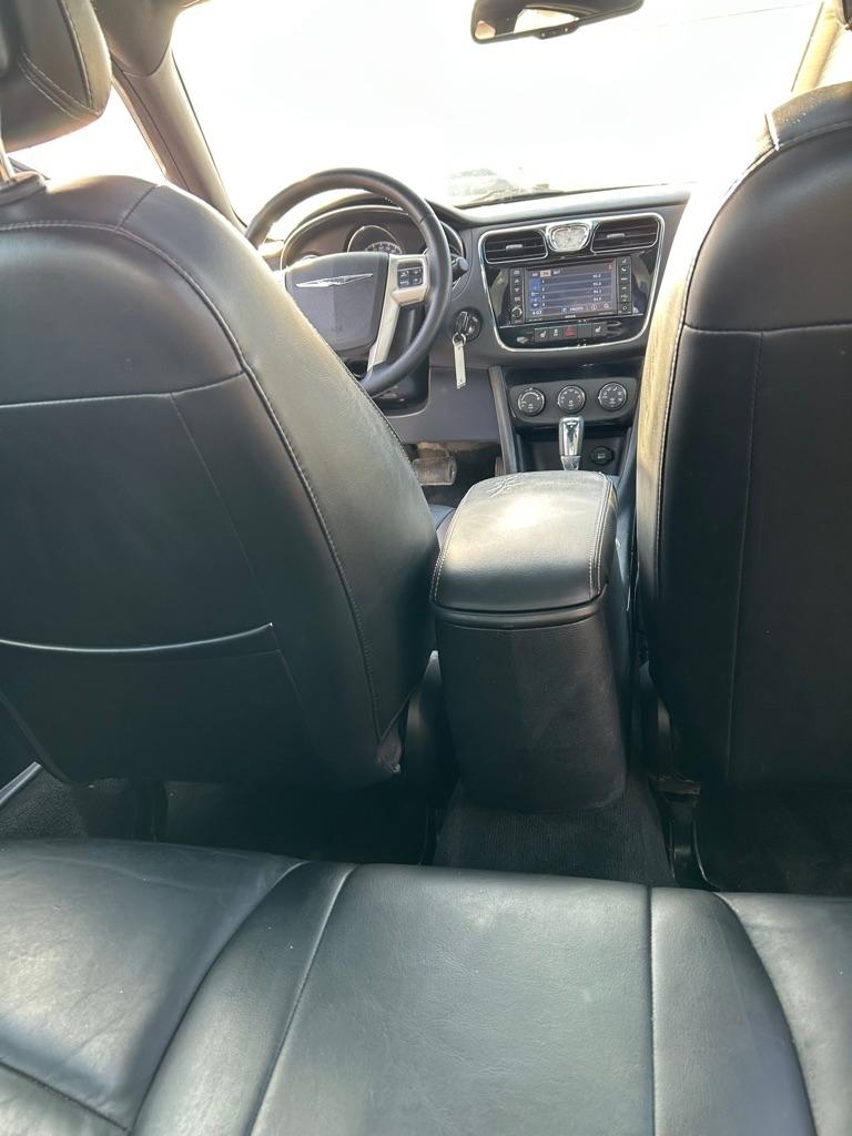 Chrysler 200 Limited 2012