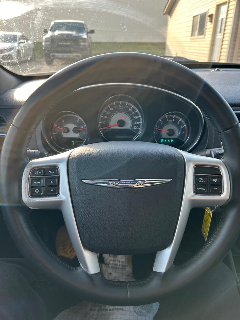 Chrysler 200 Limited 2012