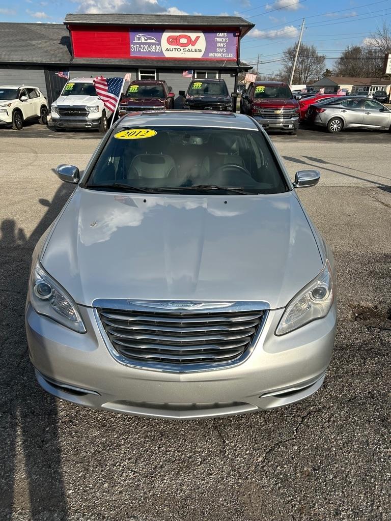 Chrysler 200 Limited 2012