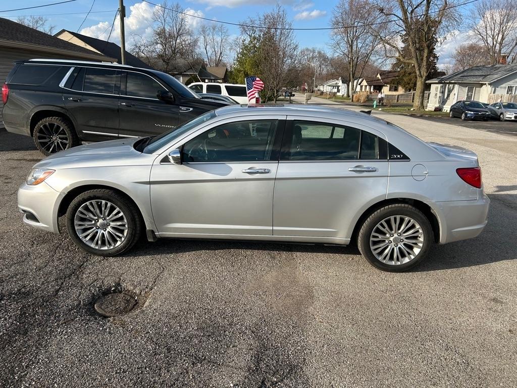 Chrysler 200 Limited 2012