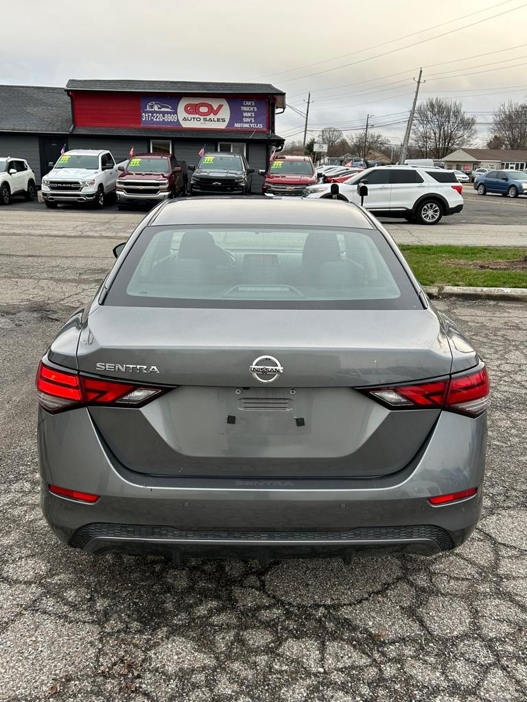 Nissan Sentra S 2021