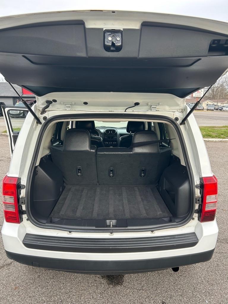 Jeep Patriot Latitude 2WD 2014