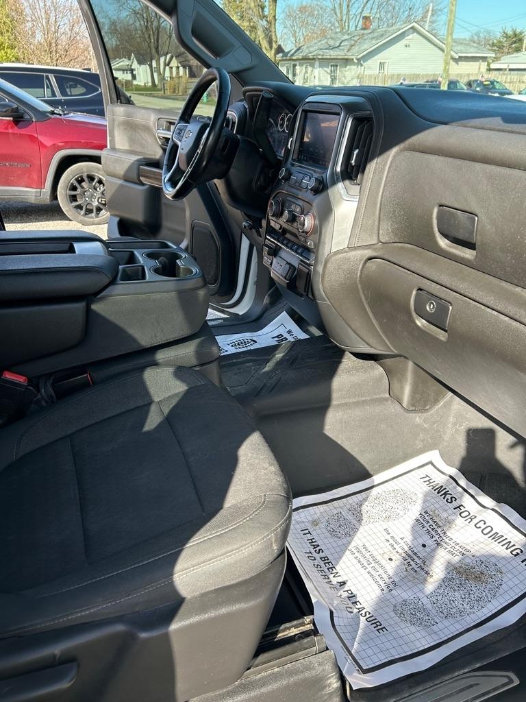 Chevrolet Silverado 1500 LT Crew Cab 4WD 2021