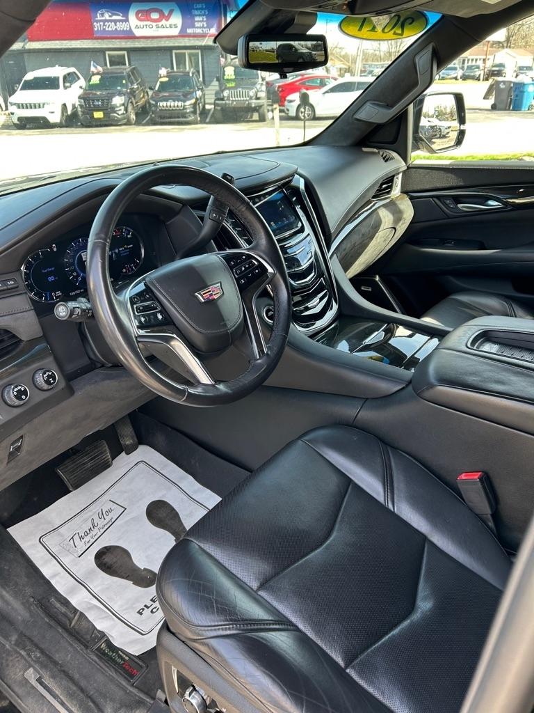 Cadillac Escalade ESV Platinum 4WD 2017