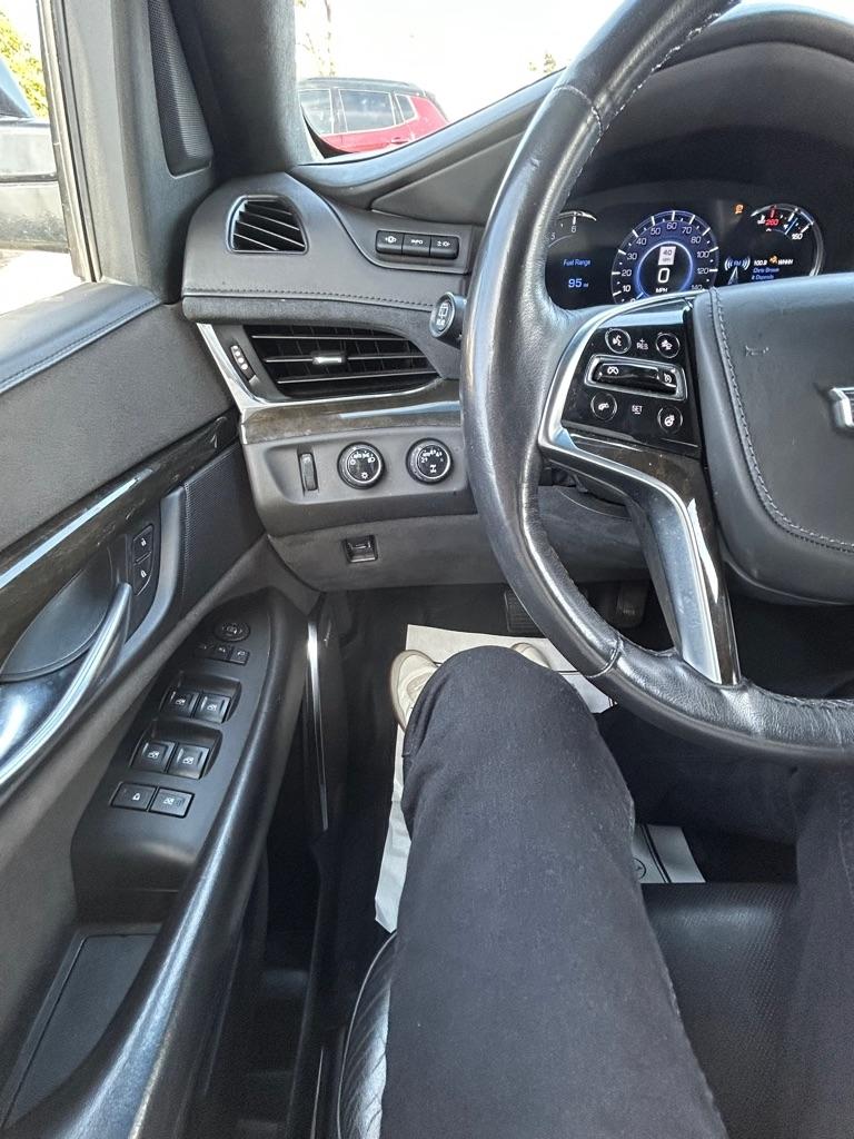 Cadillac Escalade ESV Platinum 4WD 2017