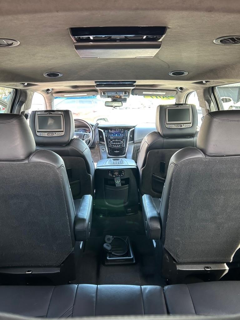 Cadillac Escalade ESV Platinum 4WD 2017