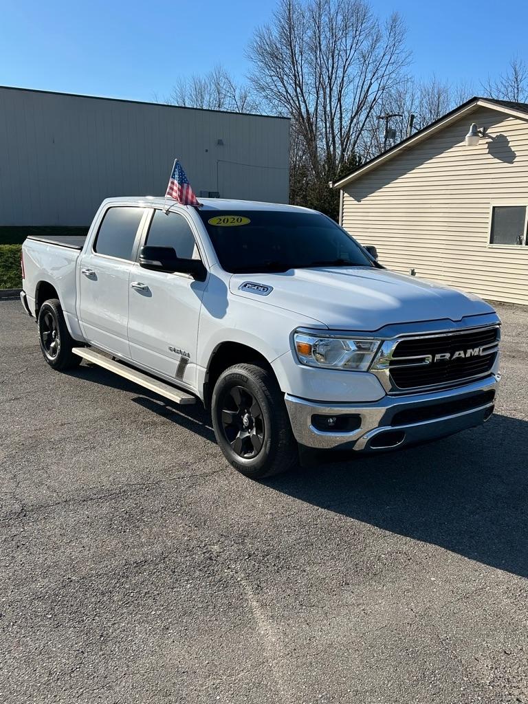 RAM 1500 Big Horn Crew Cab SWB 4WD 2020
