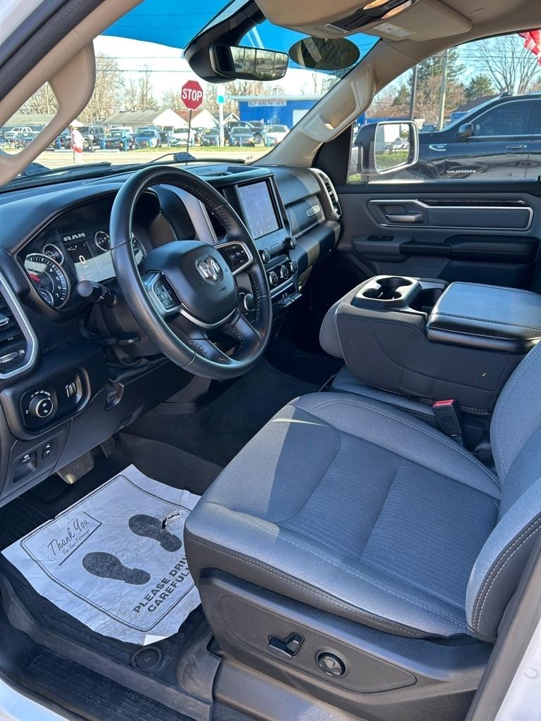 RAM 1500 Big Horn Crew Cab SWB 4WD 2020