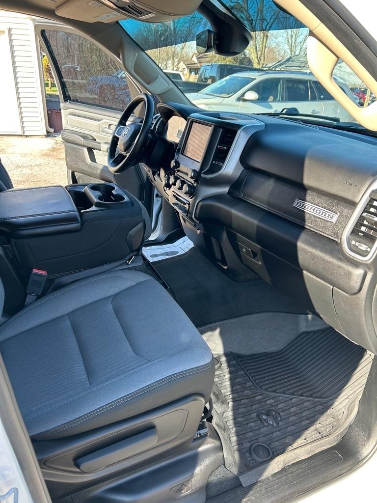 RAM 1500 Big Horn Crew Cab SWB 4WD 2020