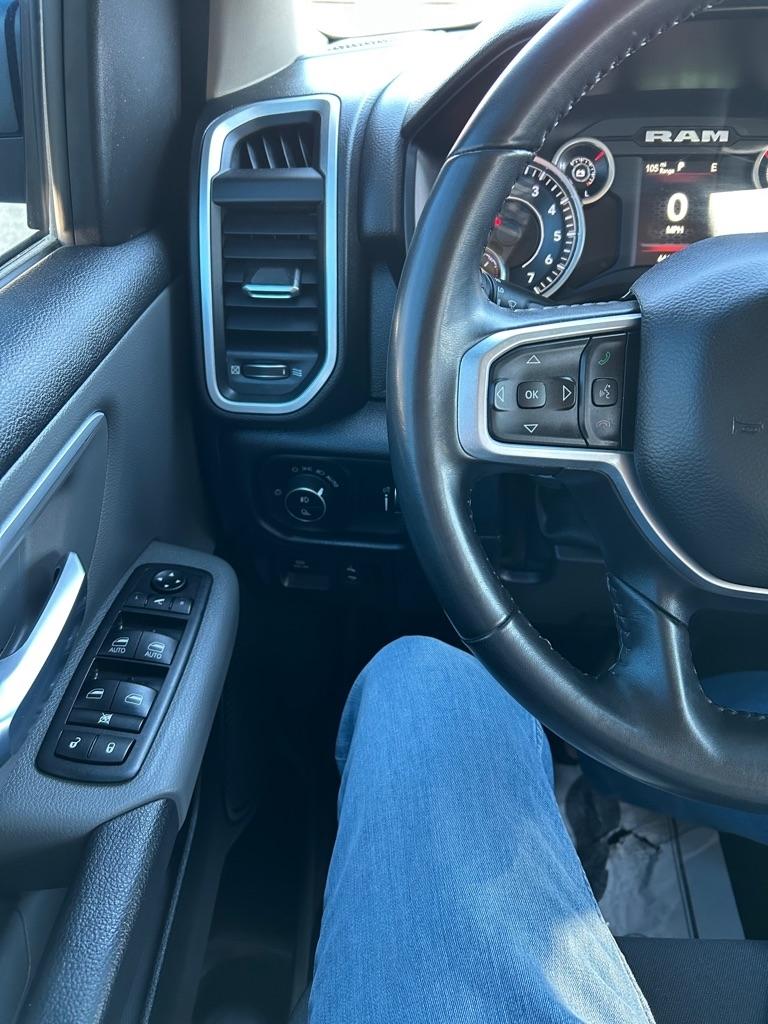 RAM 1500 Big Horn Crew Cab SWB 4WD 2020