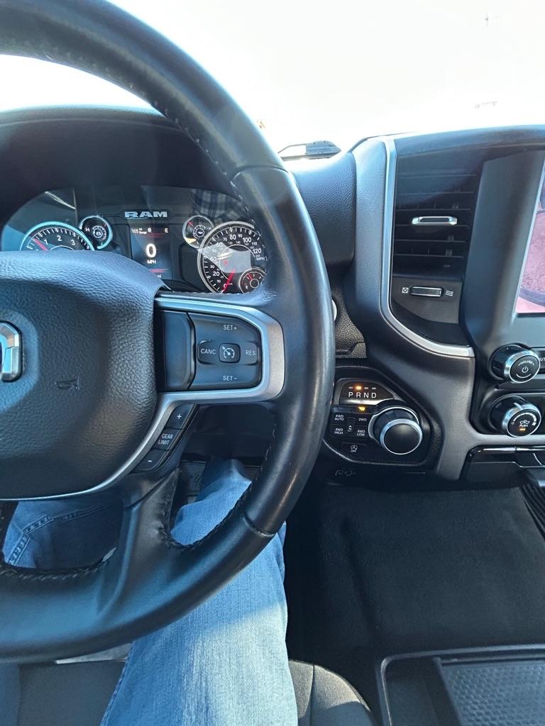 RAM 1500 Big Horn Crew Cab SWB 4WD 2020