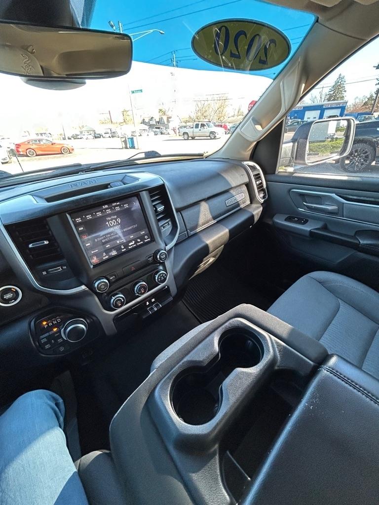 RAM 1500 Big Horn Crew Cab SWB 4WD 2020