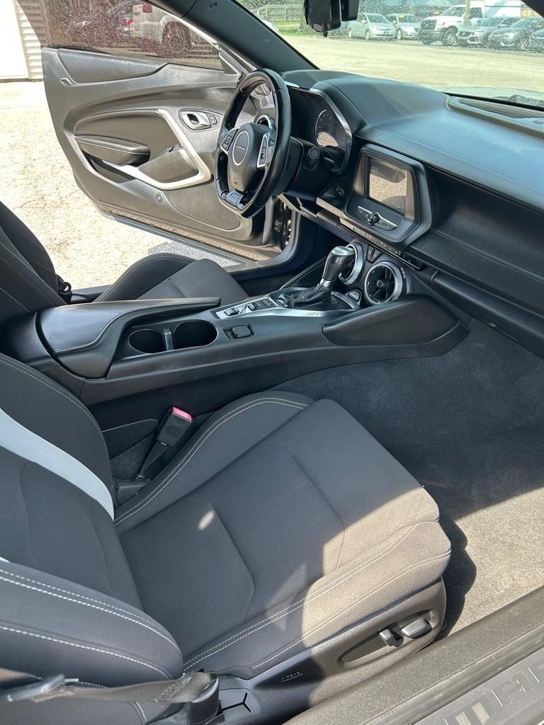 Chevrolet Camaro 1LT Convertible 8A 2018