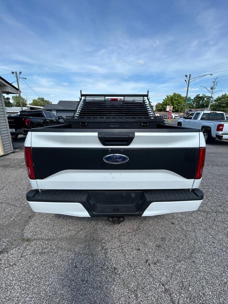 Ford F-150 XL SuperCrew 5.5-ft. Bed 4WD 2015