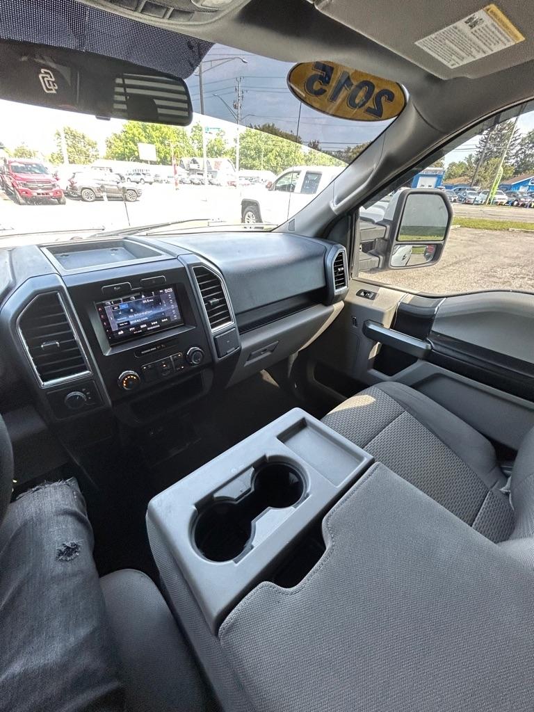 Ford F-150 XL SuperCrew 5.5-ft. Bed 4WD 2015