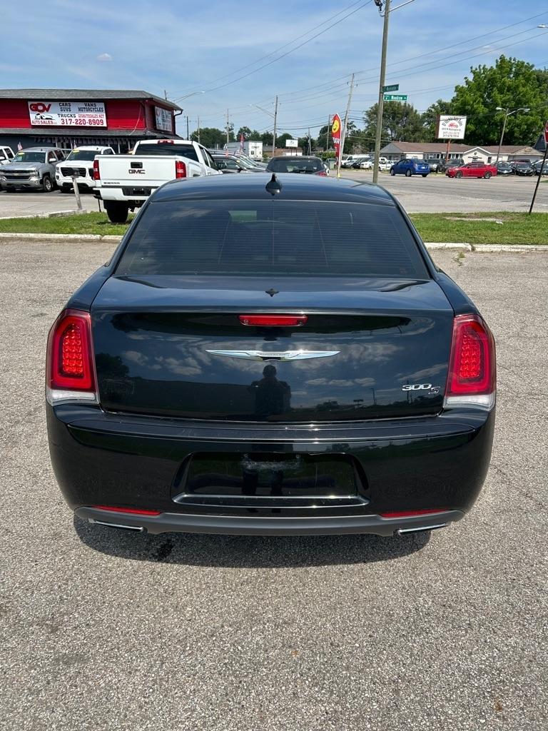 Chrysler 300 S V6 RWD 2015