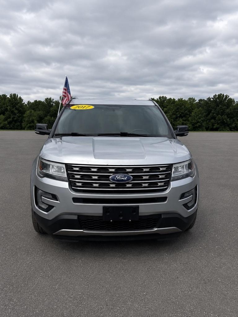 Ford Explorer XLT FWD 2017