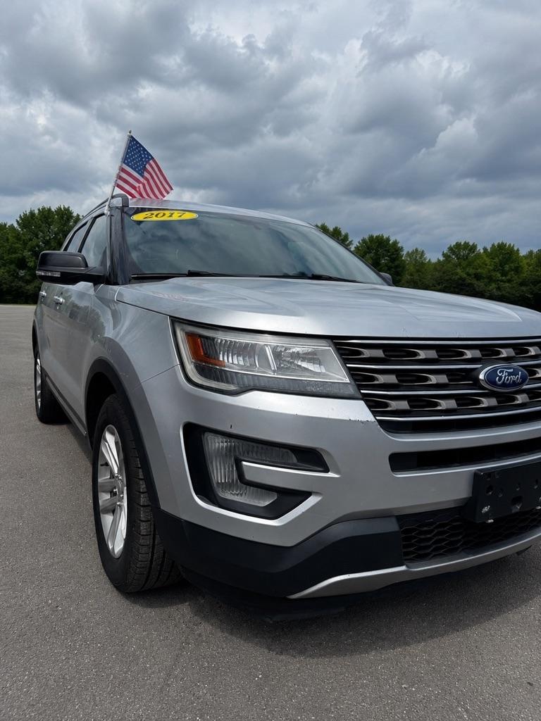 Ford Explorer XLT FWD 2017