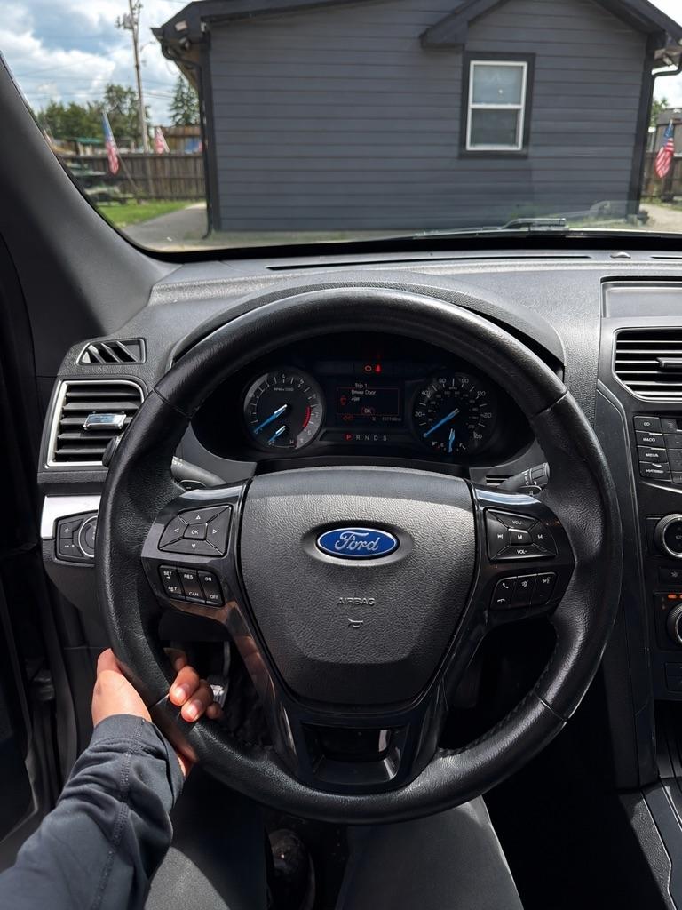 Ford Explorer XLT FWD 2017