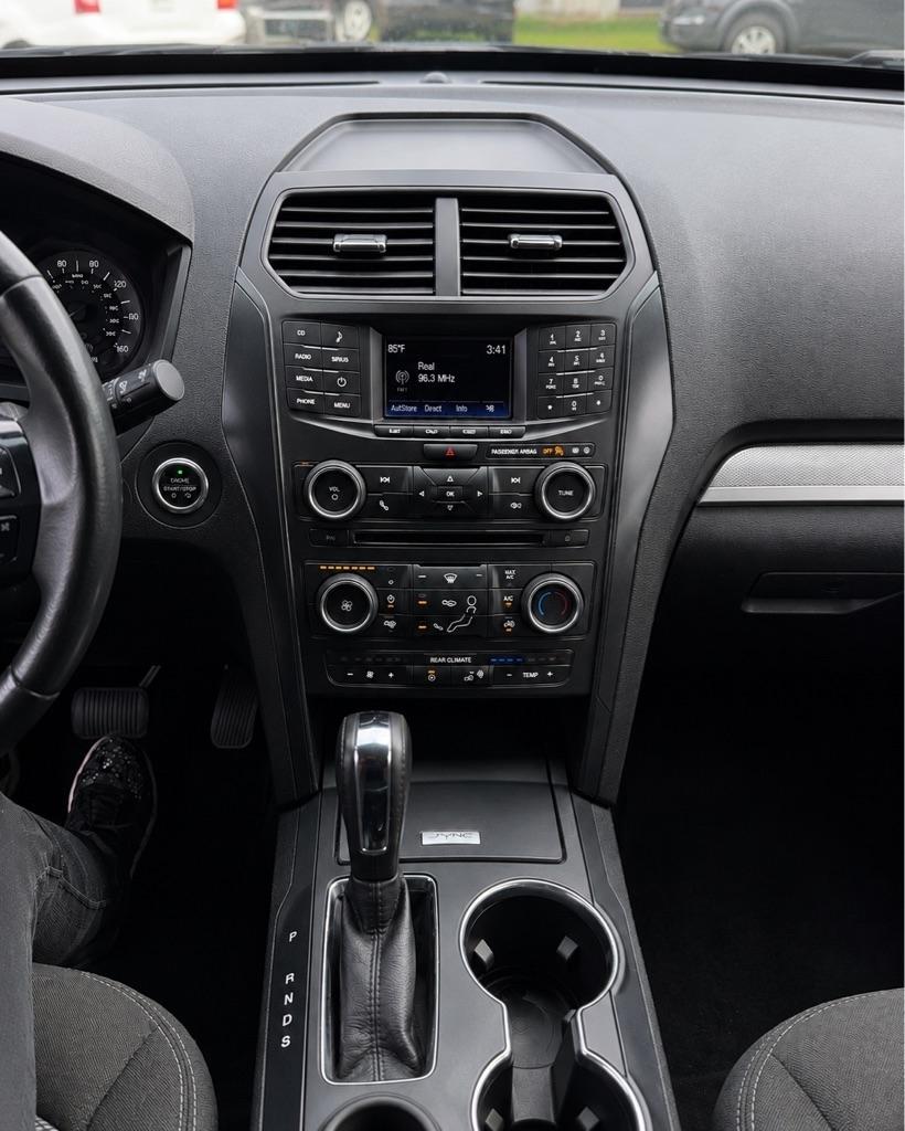 Ford Explorer XLT FWD 2017