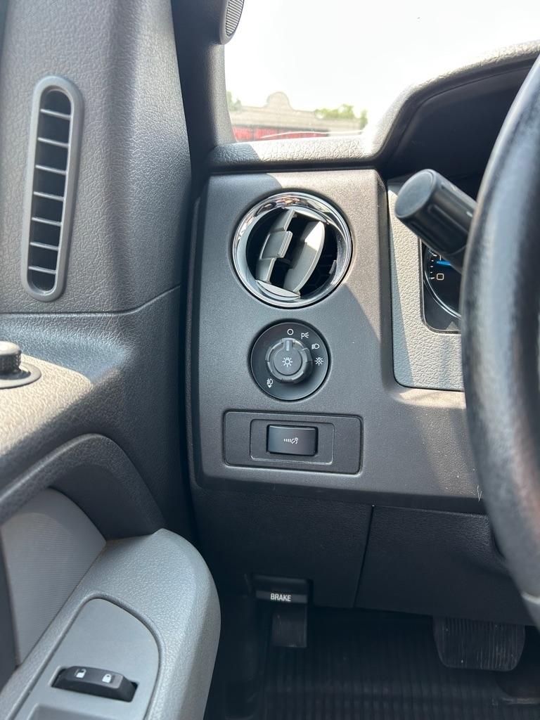 Ford F-150 XL SuperCrew 5.5-ft. Bed 4WD 2014