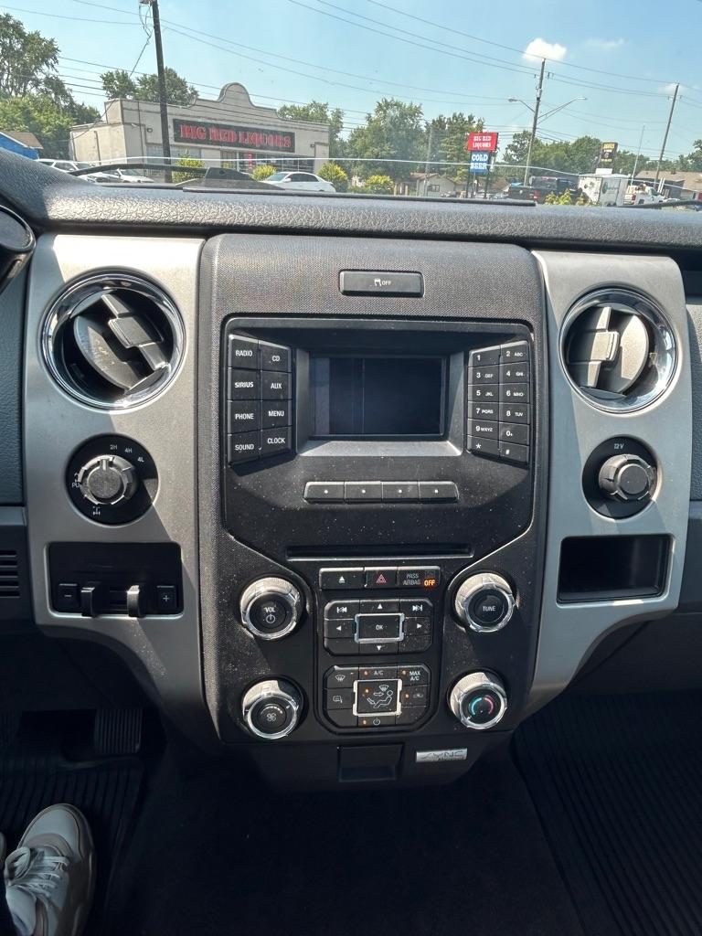Ford F-150 XL SuperCrew 5.5-ft. Bed 4WD 2014