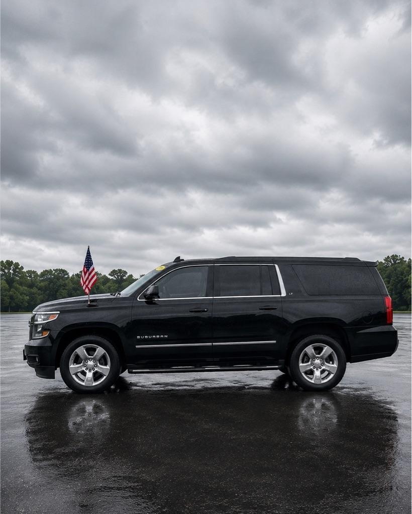 Chevrolet Suburban LT 4WD 2018