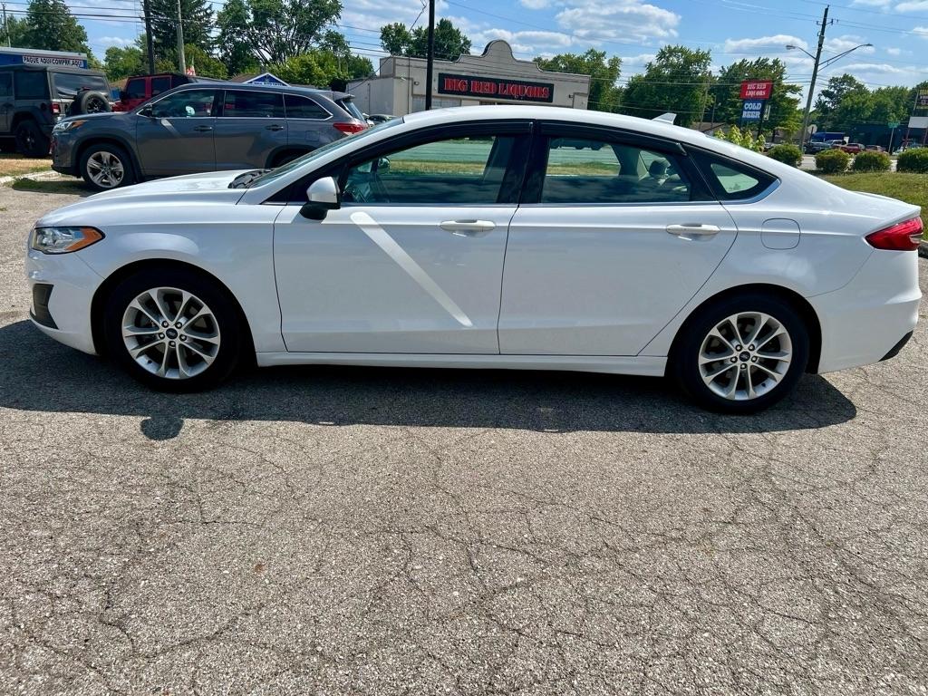 Ford Fusion SE 2020