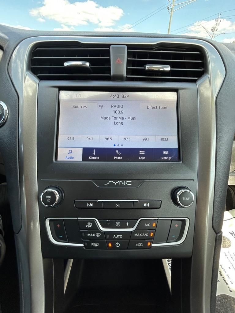 Ford Fusion SE 2020