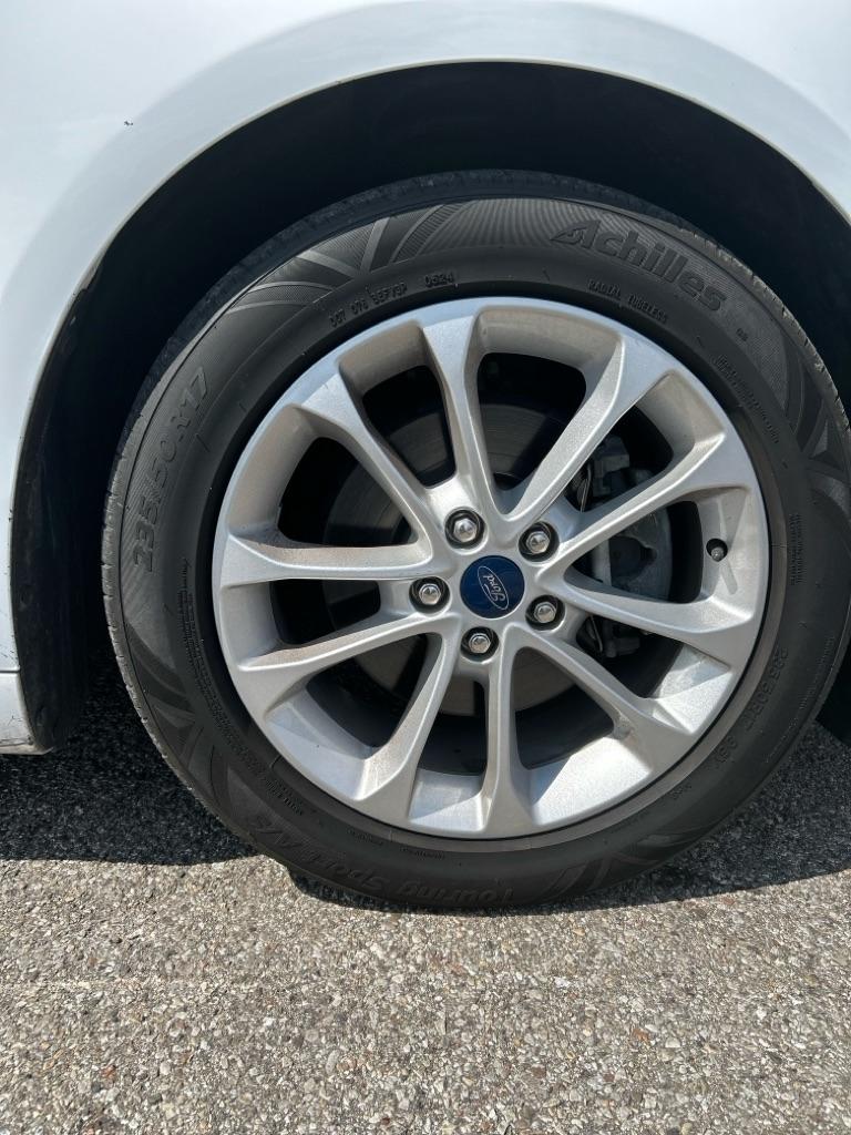 Ford Fusion SE 2020