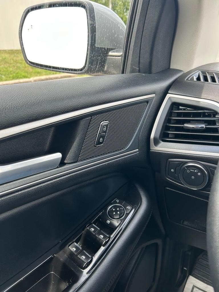 Ford Edge SEL FWD 2020