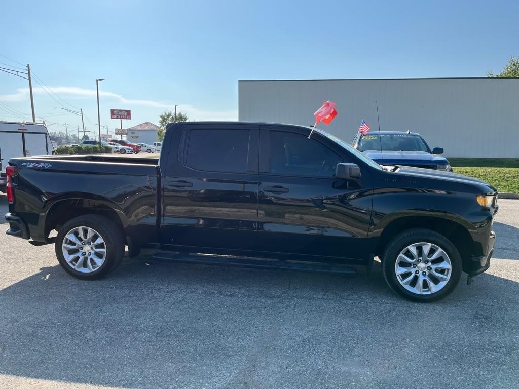 Chevrolet Silverado 1500 Custom Crew Cab Long Box 4WD 2021