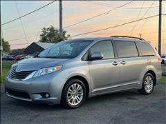 2014 Toyota Sienna 