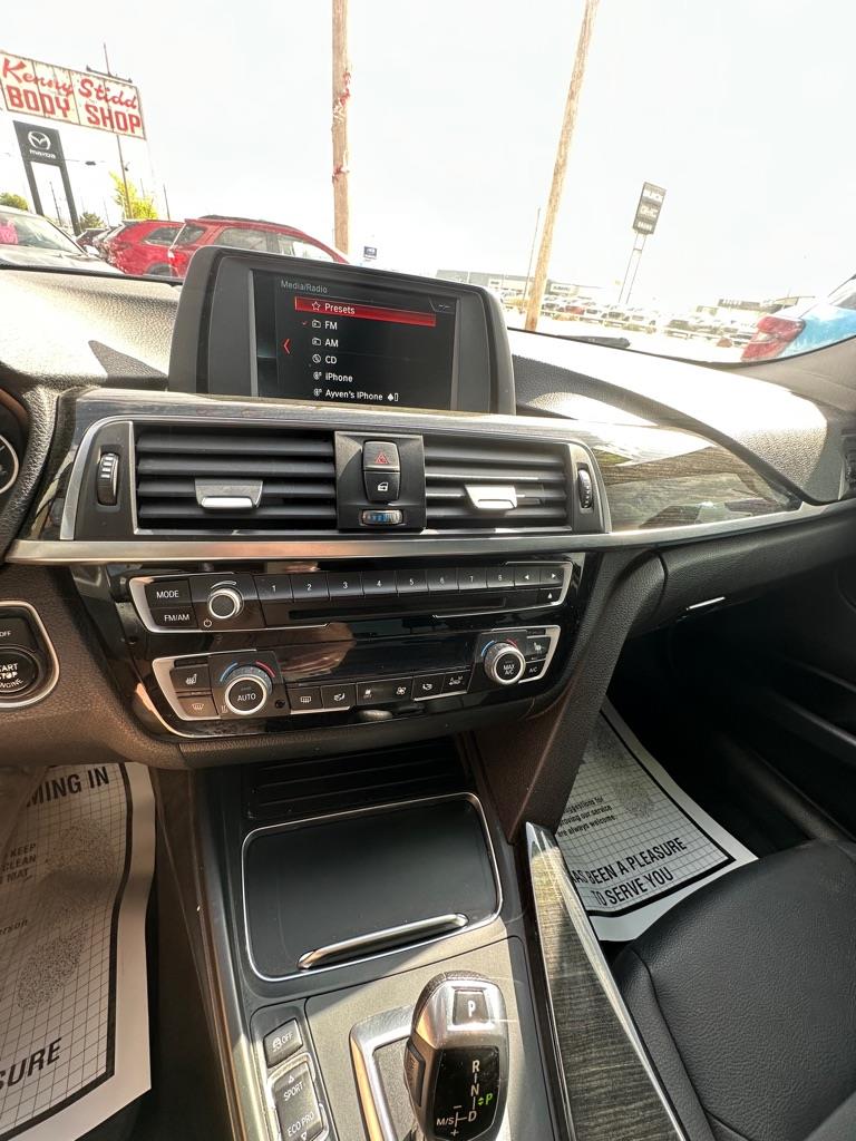 BMW 3-Series 320i Sedan 2018