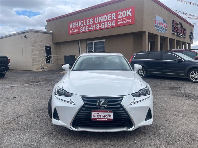 Lexus IS 300 RWD 2018