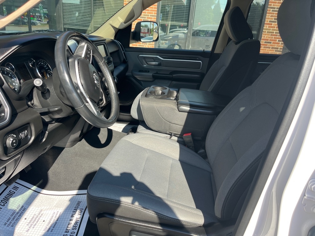 RAM 1500 Big Horn Crew Cab SWB 4WD 2019