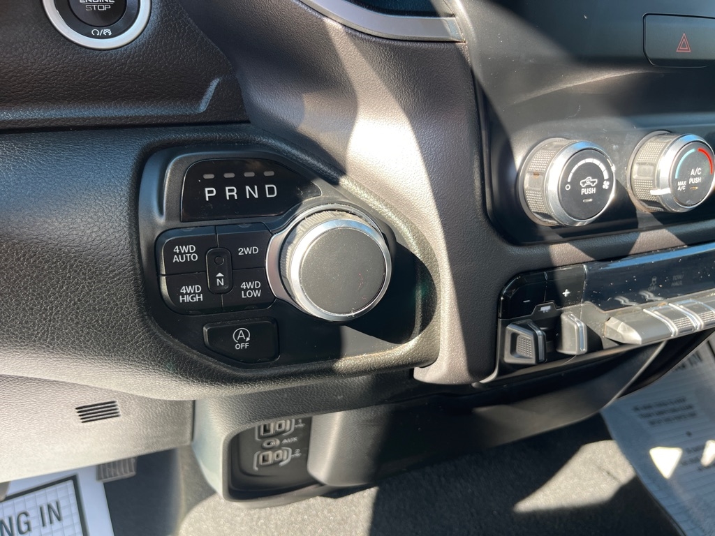 RAM 1500 Big Horn Crew Cab SWB 4WD 2019