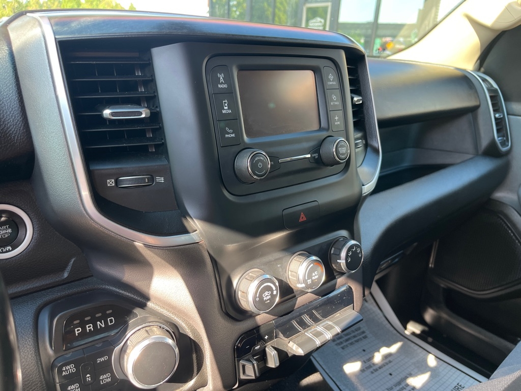 RAM 1500 Big Horn Crew Cab SWB 4WD 2019
