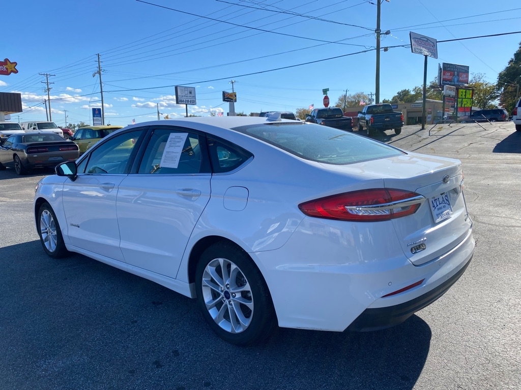 Ford Fusion Hybrid SE 2019