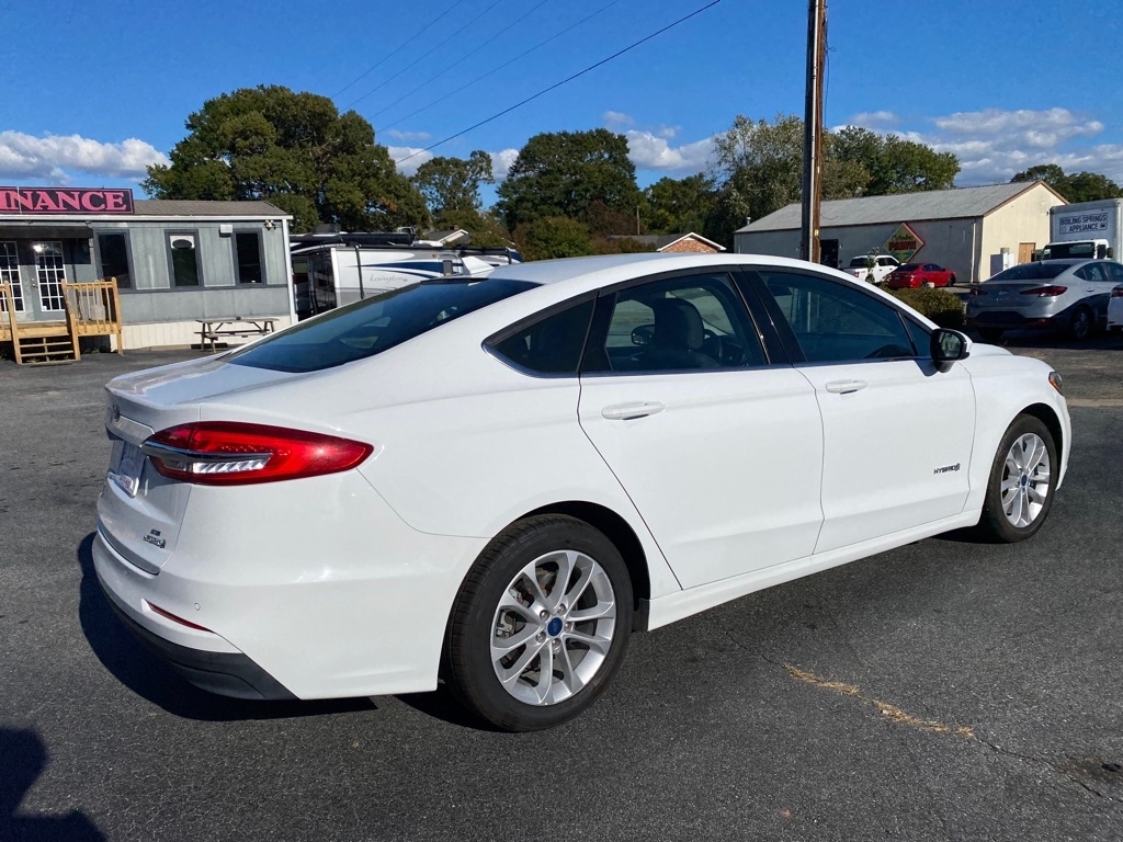 Ford Fusion Hybrid SE 2019