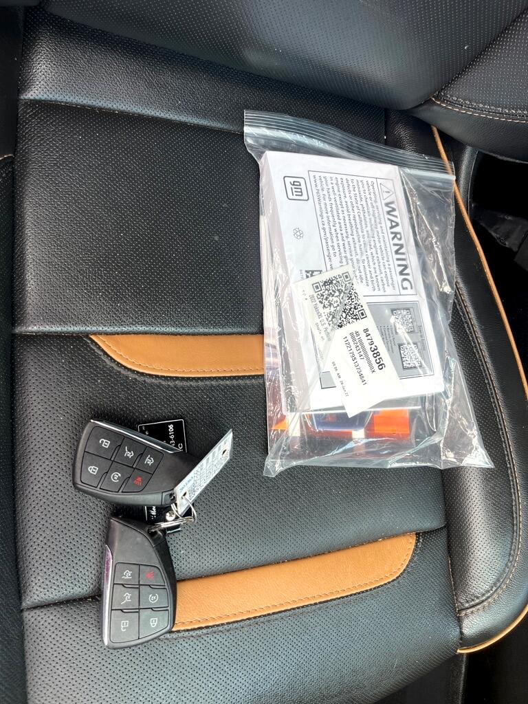 GMC Yukon XL 4WD 4dr AT4 2022