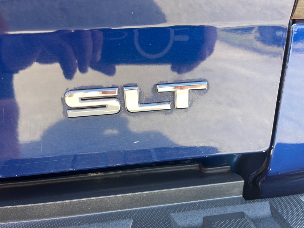 GMC Sierra 1500 4WD Crew Cab 143.5" SLT 2014