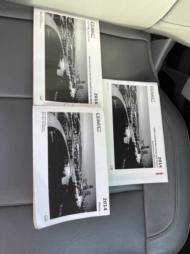 GMC Sierra 1500 4WD Crew Cab 143.5" SLT 2014