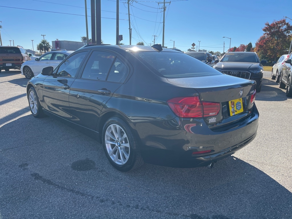 BMW 3 Series 4dr Sdn 320i RWD 2016