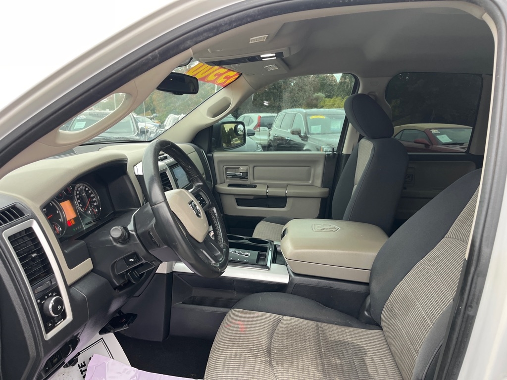 Dodge 1500 4WD Quad Cab 140.5" Big Horn 2012