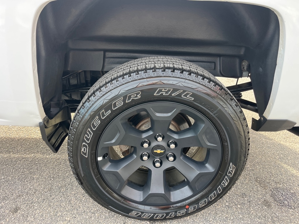 Chevrolet Silverado 1500 4WD Double Cab 143.5" LS 2018